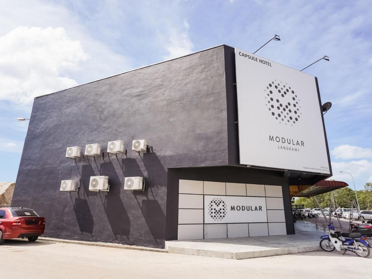 Oyo 89635 Modular Langkawi Capsule Hotel Padang Mat Sirat Exterior photo