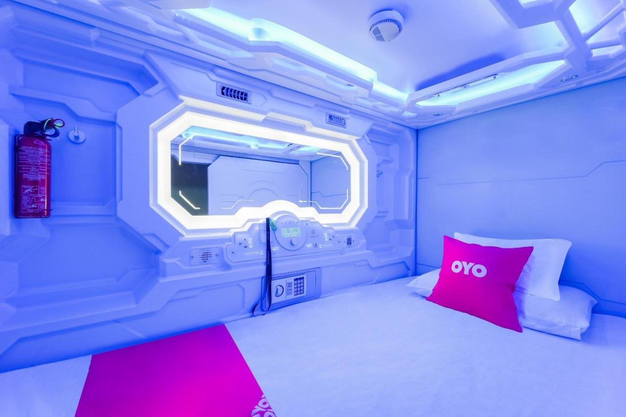 Oyo 89635 Modular Langkawi Capsule Hotel Padang Mat Sirat Exterior photo