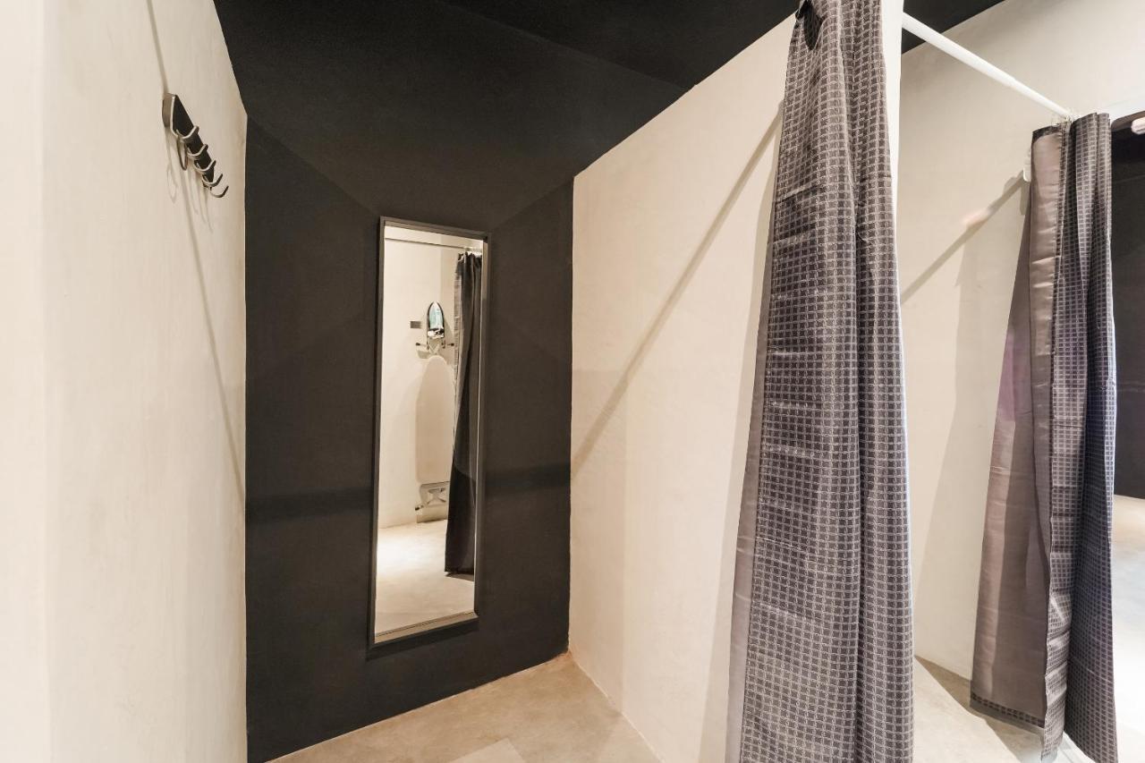 Oyo 89635 Modular Langkawi Capsule Hotel Padang Mat Sirat Exterior photo