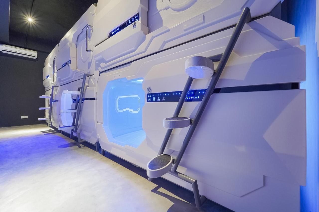 Oyo 89635 Modular Langkawi Capsule Hotel Padang Mat Sirat Exterior photo